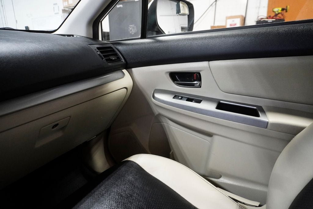 2014 Subaru XV Crosstrek 2.0i Hybrid Exterior Parking Camera Rear