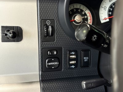 2013 Toyota FJ Cruiser Base Off-Road Package