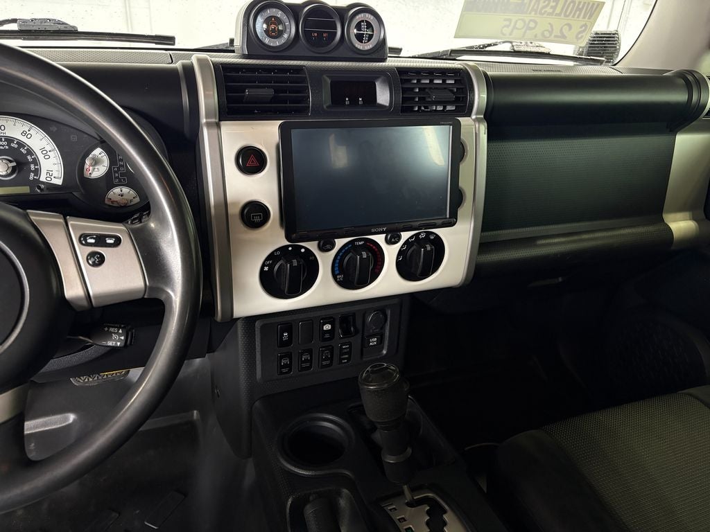 2013 Toyota FJ Cruiser Base Off-Road Package