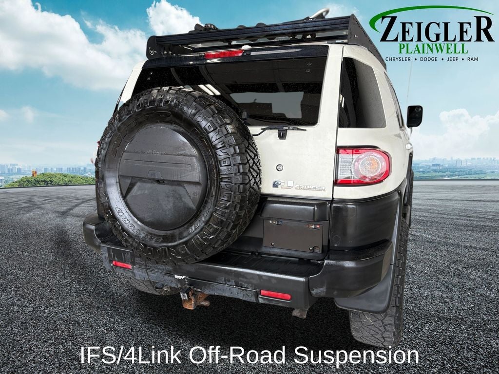 2013 Toyota FJ Cruiser Base Off-Road Package