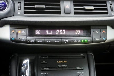 2013 Lexus CT 200h Navigation System & Power moonroof