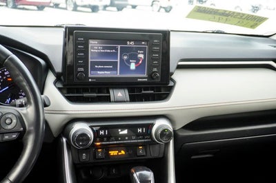 2020 Toyota RAV4 Hybrid XLE Moonroof & Backup Camera