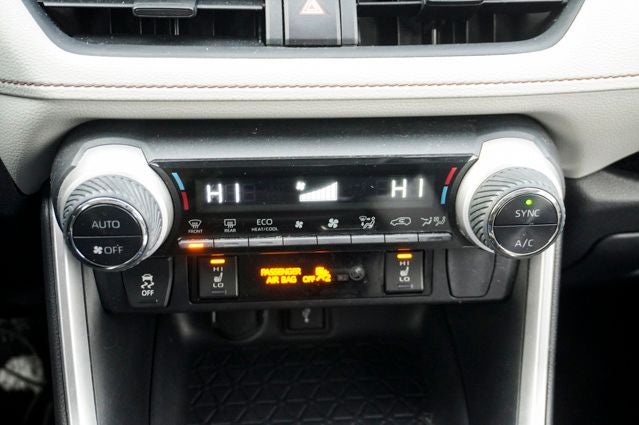 2020 Toyota RAV4 Hybrid XLE Moonroof & Backup Camera