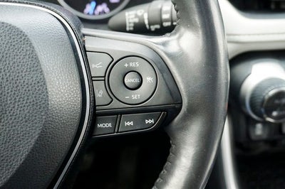 2020 Toyota RAV4 Hybrid XLE Moonroof & Backup Camera