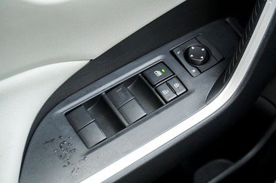 2020 Toyota RAV4 Hybrid XLE Moonroof & Backup Camera