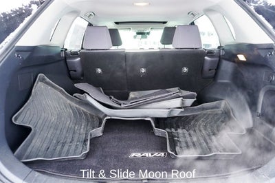 2020 Toyota RAV4 Hybrid XLE Moonroof & Backup Camera