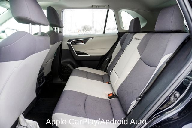 2020 Toyota RAV4 Hybrid XLE Moonroof & Backup Camera