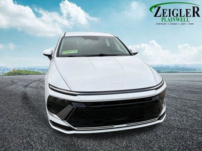 2025 Hyundai Sonata SEL Apple CarPlay & Android Auto