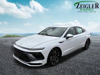 2025 Hyundai Sonata SEL Apple CarPlay & Android Auto