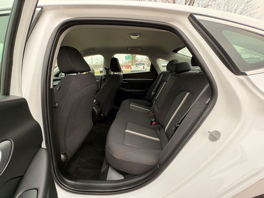 2025 Hyundai Sonata SEL Apple CarPlay & Android Auto