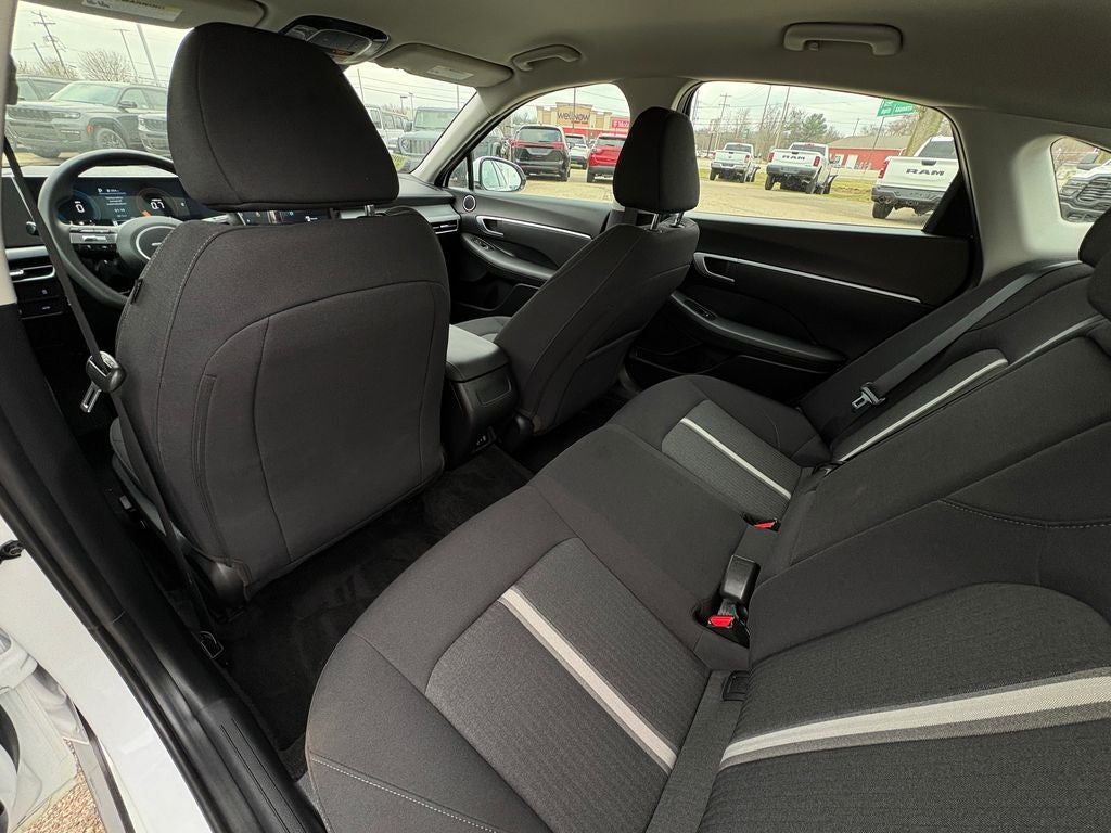 2025 Hyundai Sonata SEL Apple CarPlay & Android Auto