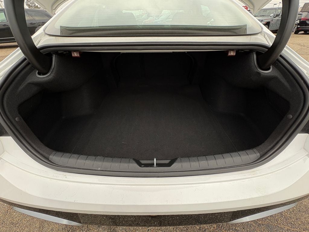 2025 Hyundai Sonata SEL Apple CarPlay & Android Auto