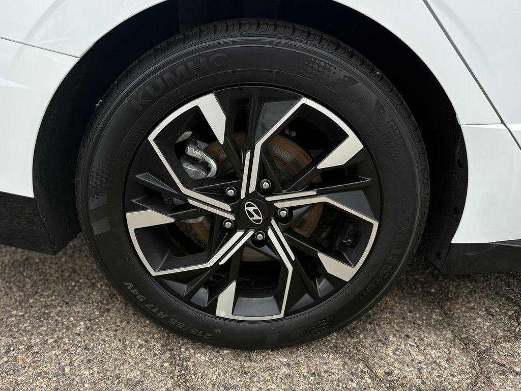 2025 Hyundai Sonata SEL Apple CarPlay & Android Auto