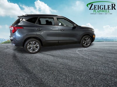 2024 Kia Seltos S Apple CarPlay & Android Auto