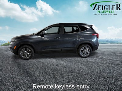 2024 Kia Seltos S Apple CarPlay & Android Auto