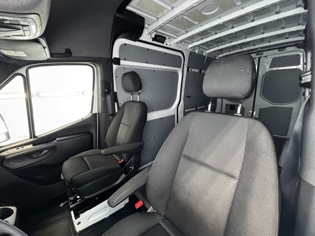 2022 Mercedes-Benz Sprinter 2500 Cargo 144 WB