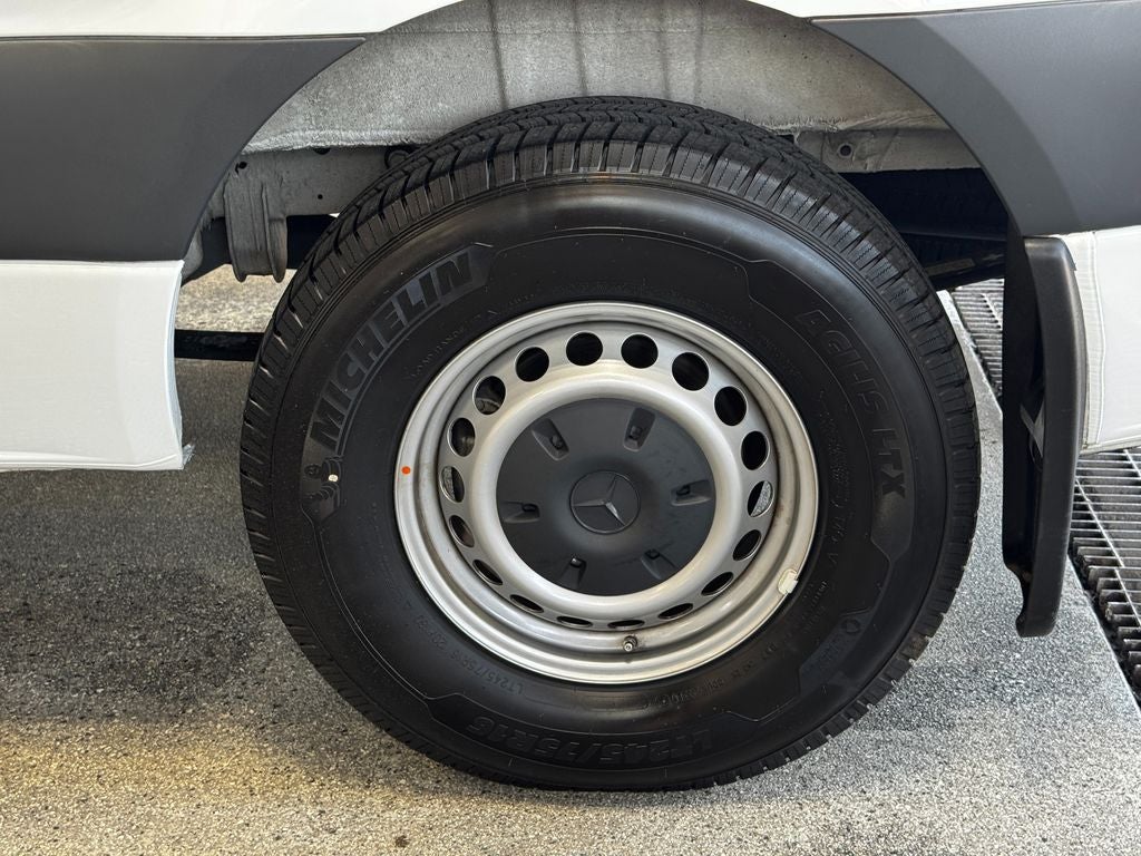 2022 Mercedes-Benz Sprinter 2500 Cargo 144 WB