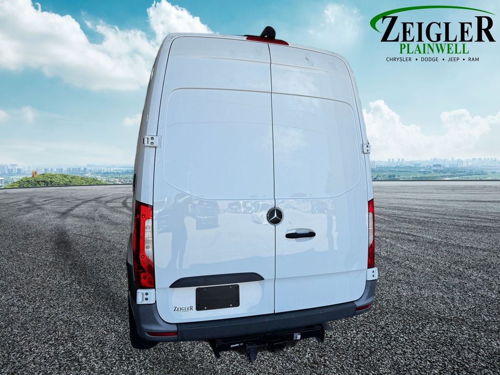 2022 Mercedes-Benz Sprinter 2500 Cargo 144 WB