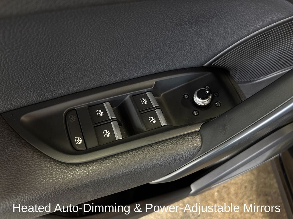 2018 Audi Q5 2.0T Premium Plus Panoramic Sunroof