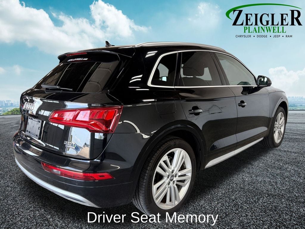 2018 Audi Q5 2.0T Premium Plus Panoramic Sunroof