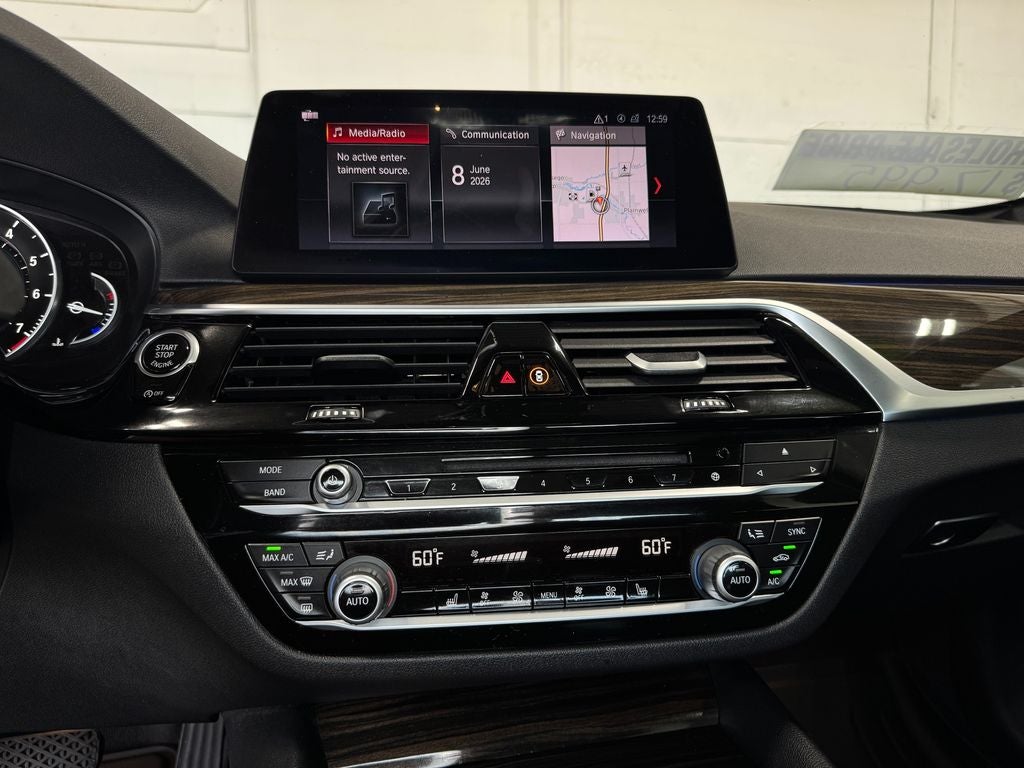 2019 BMW 5 Series 540i xDrive Power moonroof