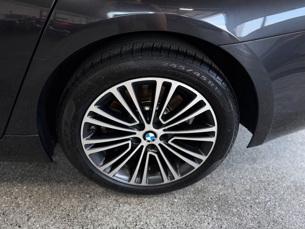 2019 BMW 5 Series 540i xDrive Power moonroof