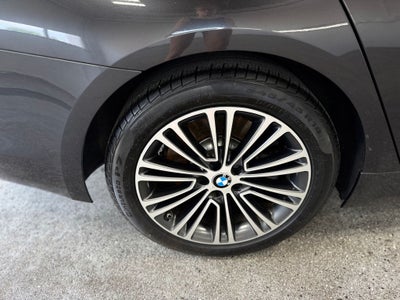 2019 BMW 5 Series 540i xDrive Power moonroof