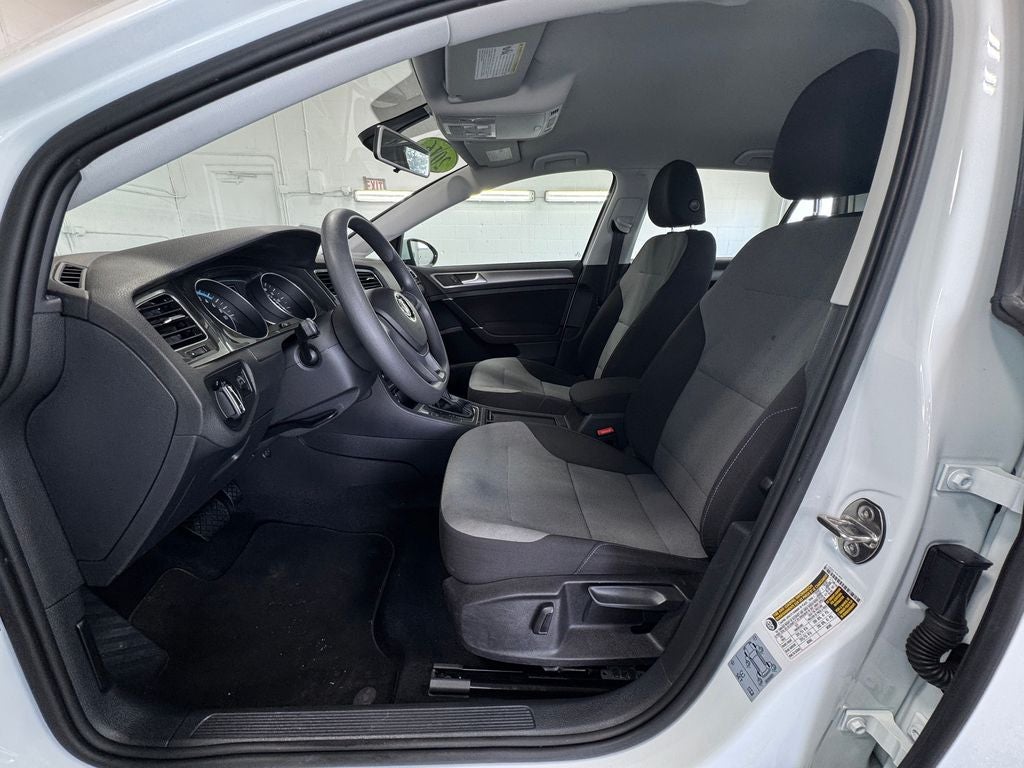2016 Volkswagen e-Golf SE