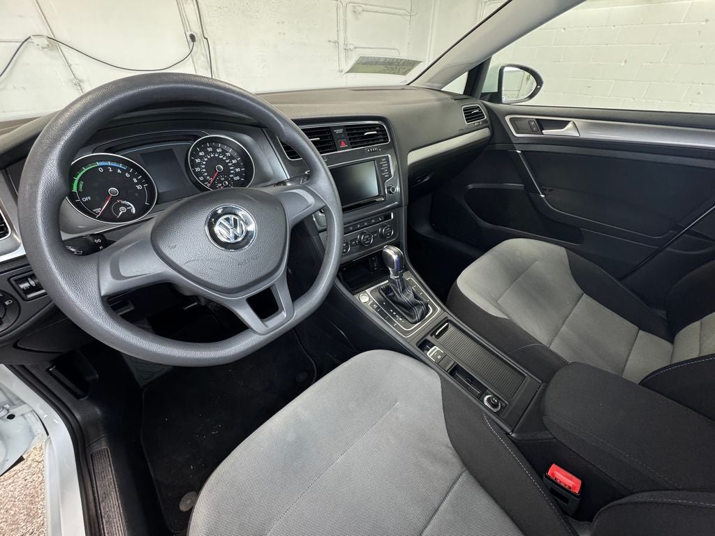 2016 Volkswagen e-Golf SE