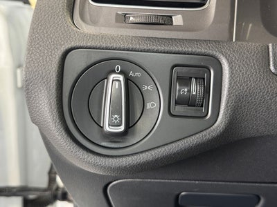 2016 Volkswagen e-Golf SE