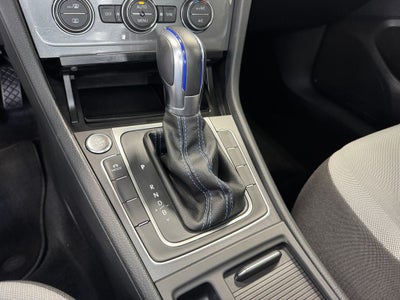 2016 Volkswagen e-Golf SE