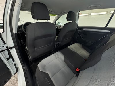 2016 Volkswagen e-Golf SE
