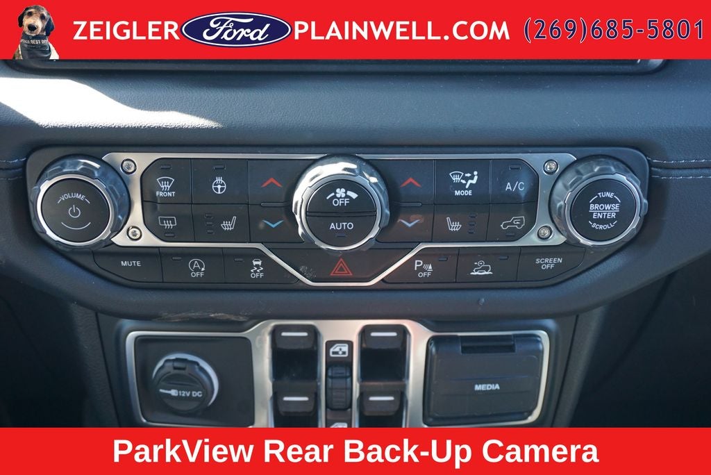 2024 Jeep Wrangler Sahara Hard Top Sky One Touch Power Moonroof Top Tech &