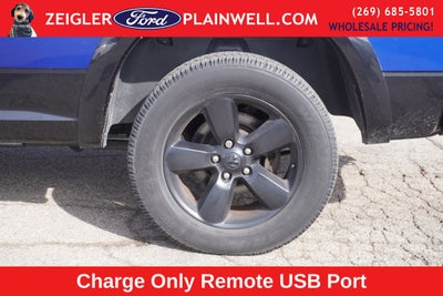 2016 RAM 1500 Outdoorsman Outdoorsman Crew Cab 4x4 Luxury Group V8 5.7 Liter