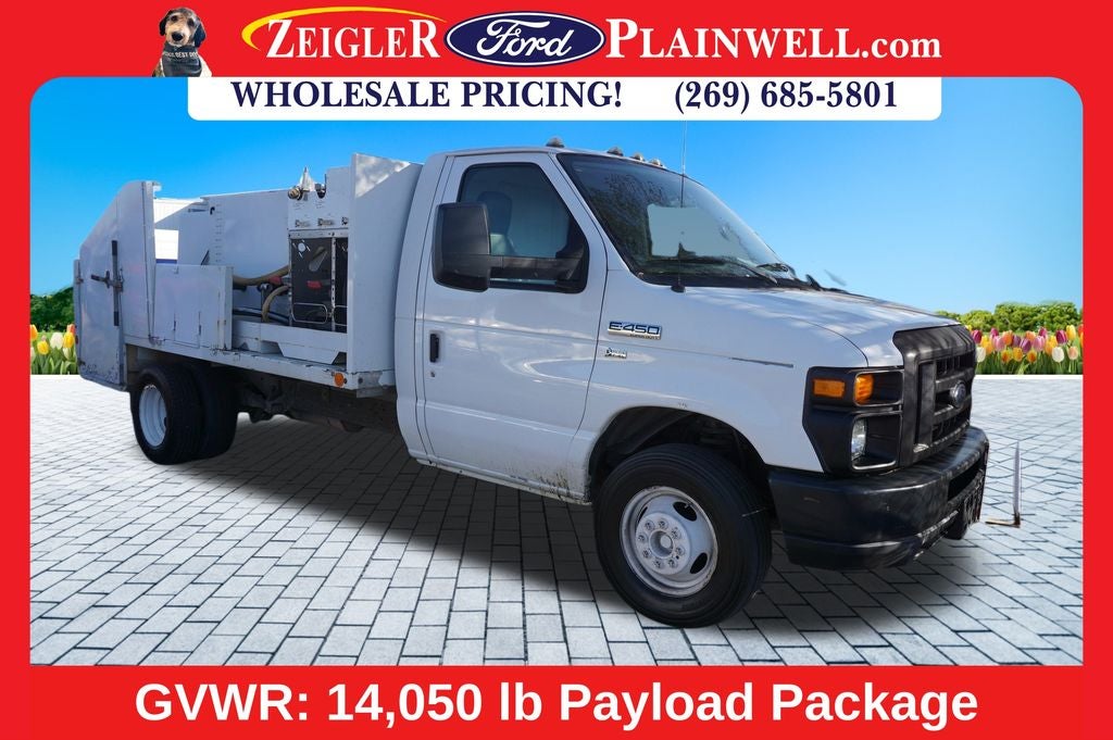 2011 Ford E-450SD Base