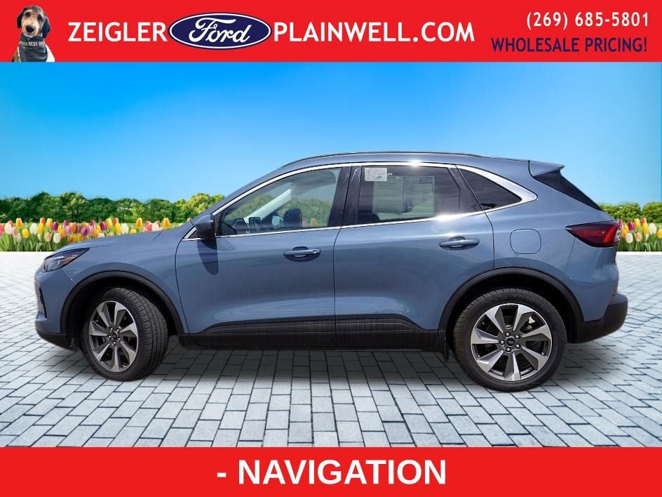 2023 Ford Escape Platinum AWD PANORAMIC ROOF HEATED LEATHER SYNC 4