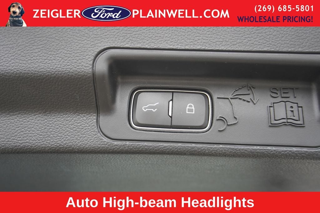 2020 Ford Explorer XLT 4x4 Panoramic Roof Navigation Leather Tow Pkg Sync