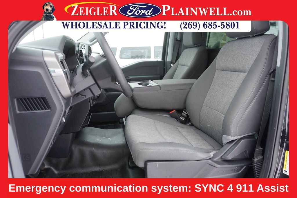 2024 Ford F-150 XL Reg Cab XL 2.7 Liter Ecoboost Rear Camera