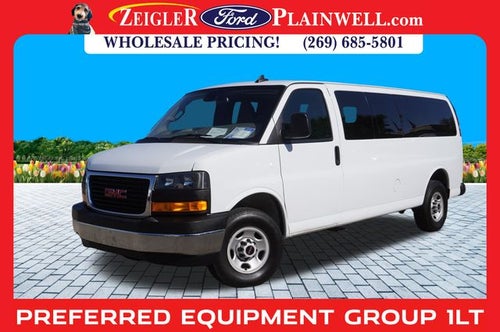2023 GMC Savana 3500 LT 15 Passenger Extended WB Chrome Pkg Rear Camera