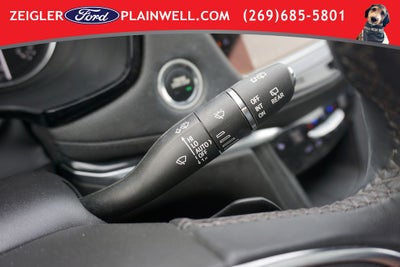 2024 Cadillac XT5 Premium Luxury Heated Leather Panoramic Roof Carplay Nav R Camera