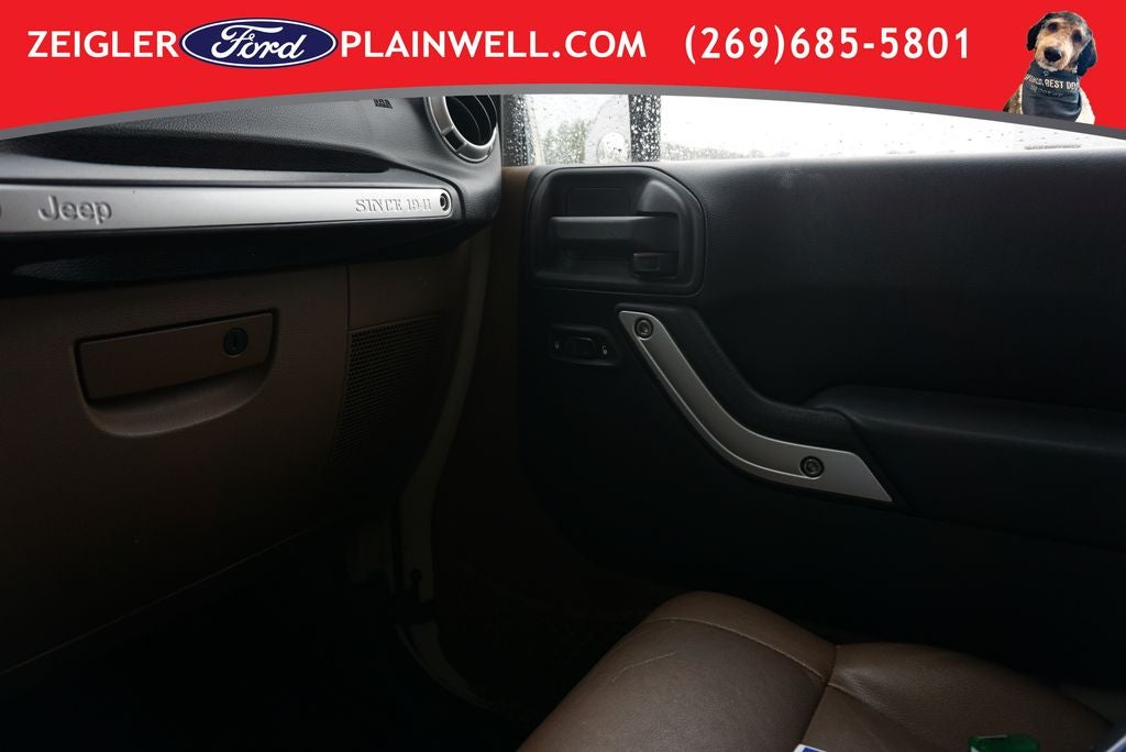 2011 Jeep Wrangler Unlimited Sahara 4X4 HARD TOP V6 HEATED LEATHER