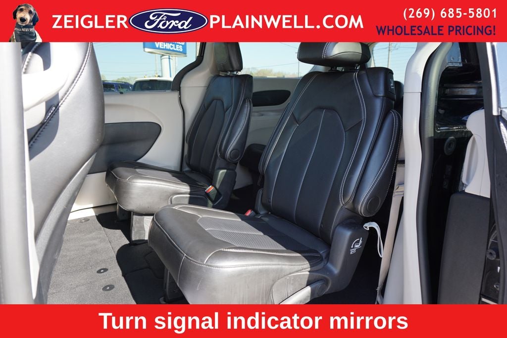 2024 Chrysler Pacifica Touring L Leather