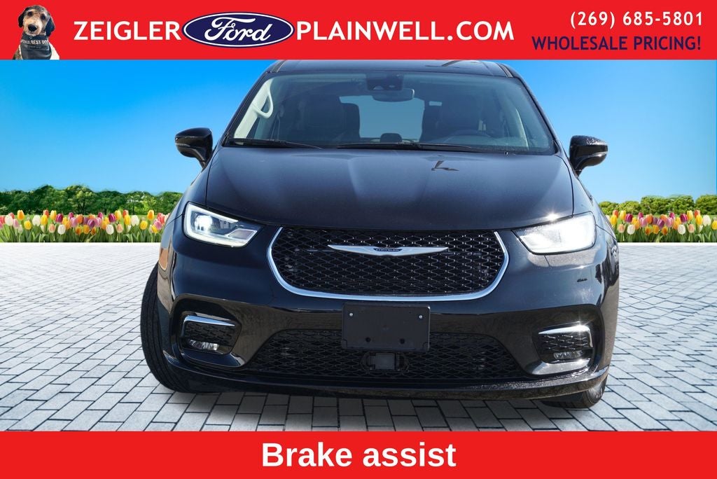 2024 Chrysler Pacifica Touring L Leather