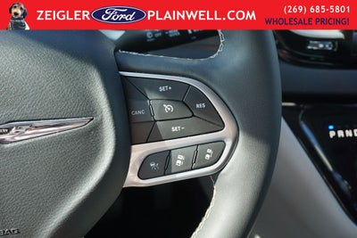 2024 Chrysler Pacifica Touring L Leather Rear Cameta Power Slider Doors