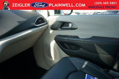 2024 Chrysler Pacifica Touring L Leather Rear Cameta Power Slider Doors