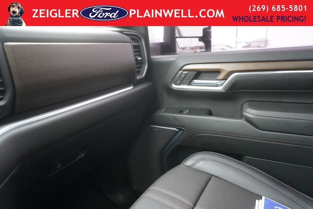 2024 Chevrolet Silverado 2500HD High Country CREW CAB DURAMAX DIESEL POWER MOONROOF LEATHER