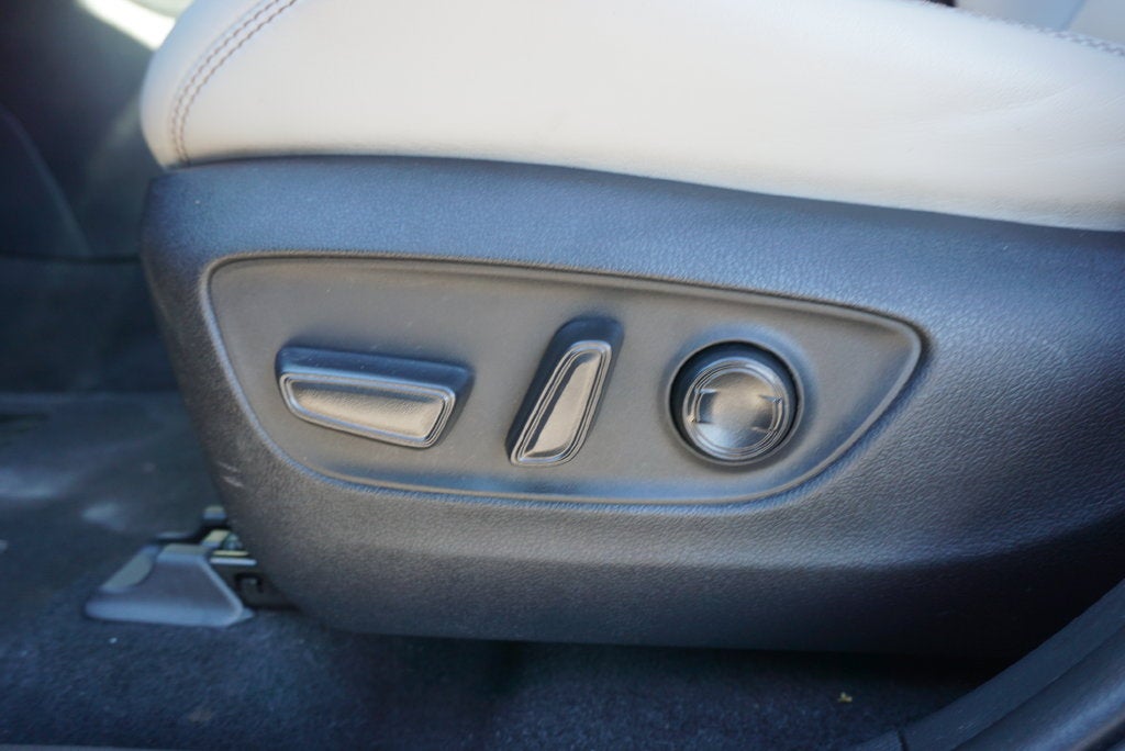 2024 Toyota RAV4 Hybrid XLE Premium AWD Power Roof Heated Leather Advanced Tech