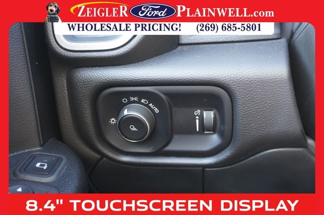 2023 RAM 3500 Tradesman CREW CAB 4X4 6.4L V8 REAR TOPPER