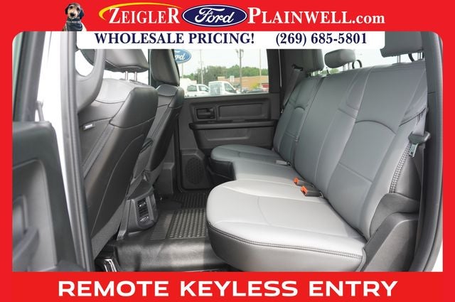 2023 RAM 3500 Tradesman 4x4 CREW CAB LONG BOX 6.4L V8 Navigation HD Vinyl