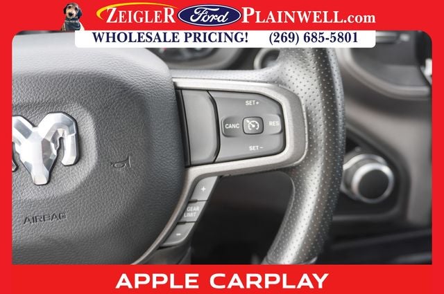 2023 RAM 3500 Tradesman 4x4 CREW CAB LONG BOX 6.4L V8 Navigation HD Vinyl